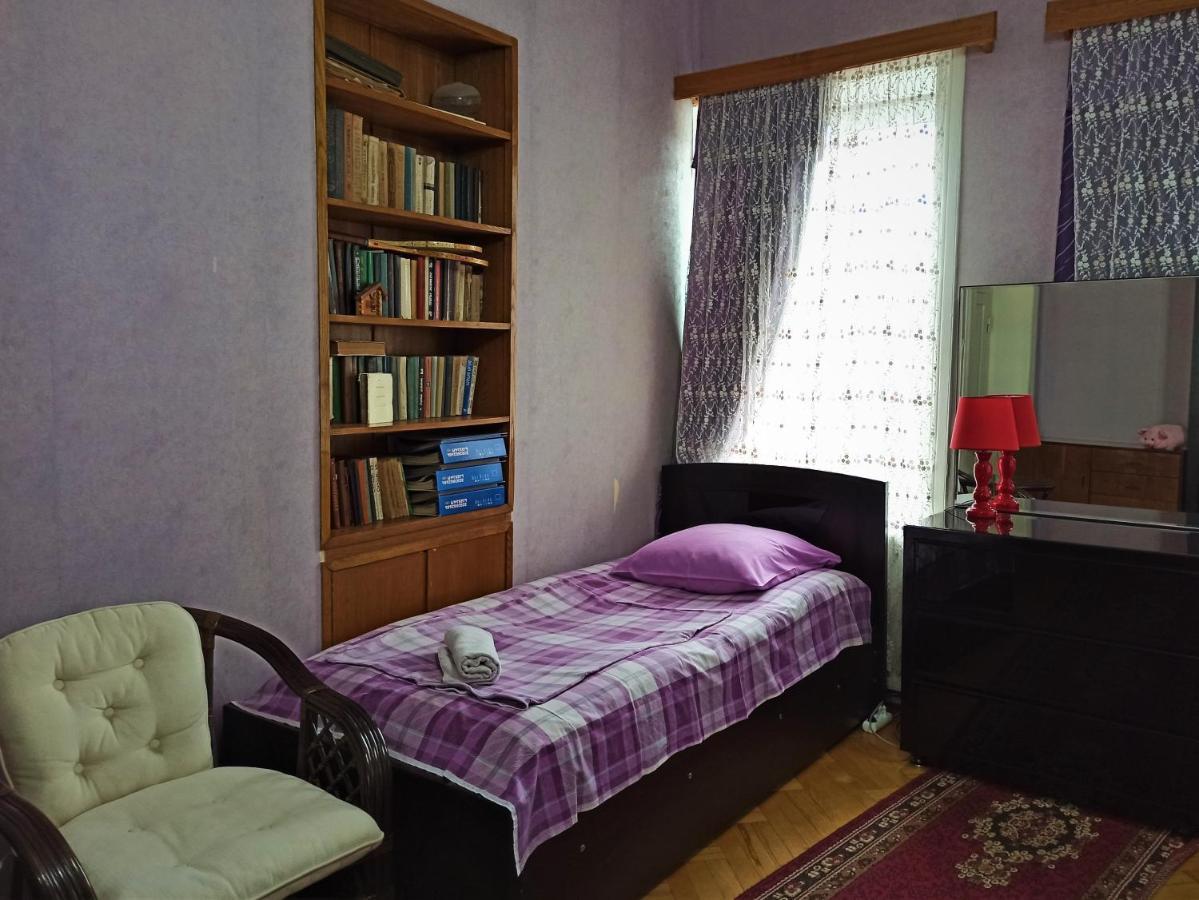 Guesthouse Lilia &Wine Celler Telavi Esterno foto