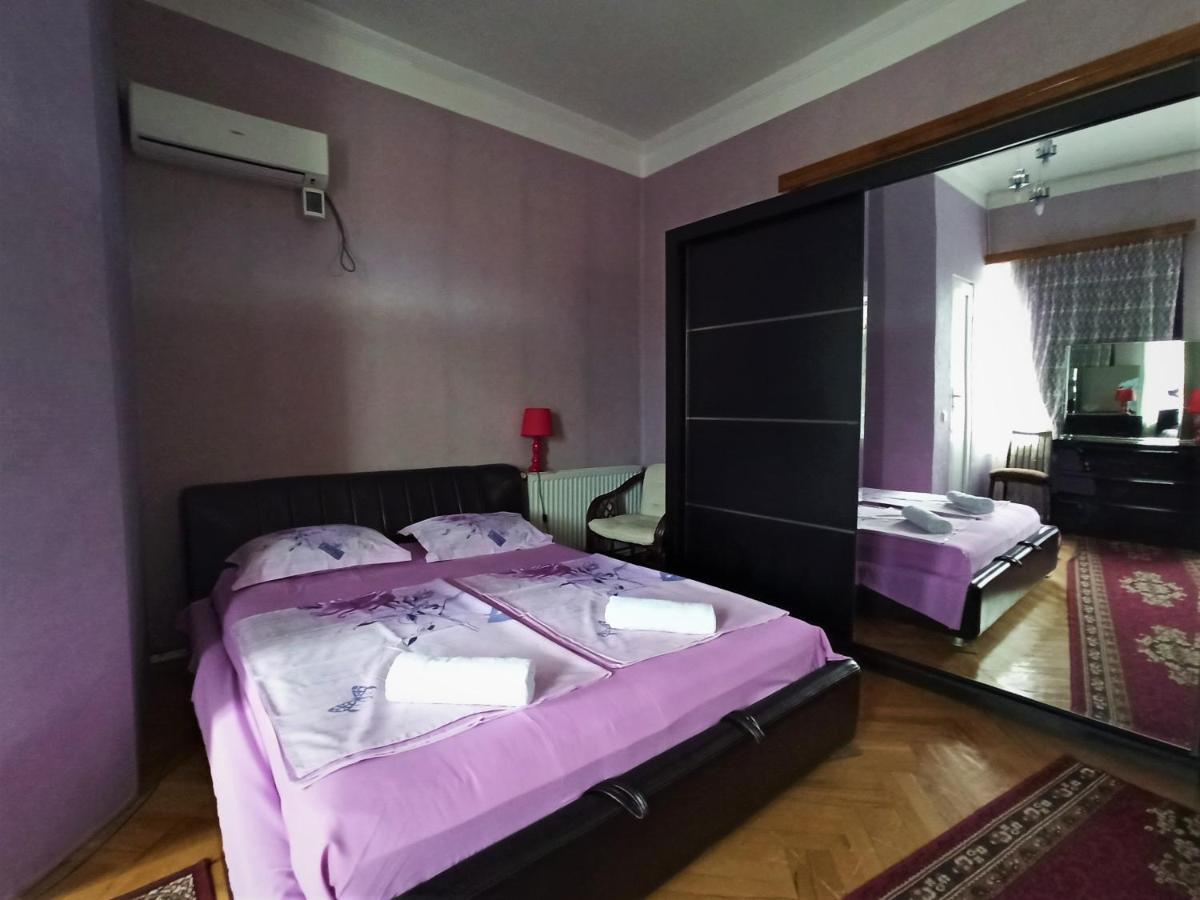 Guesthouse Lilia &Wine Celler Telavi Esterno foto